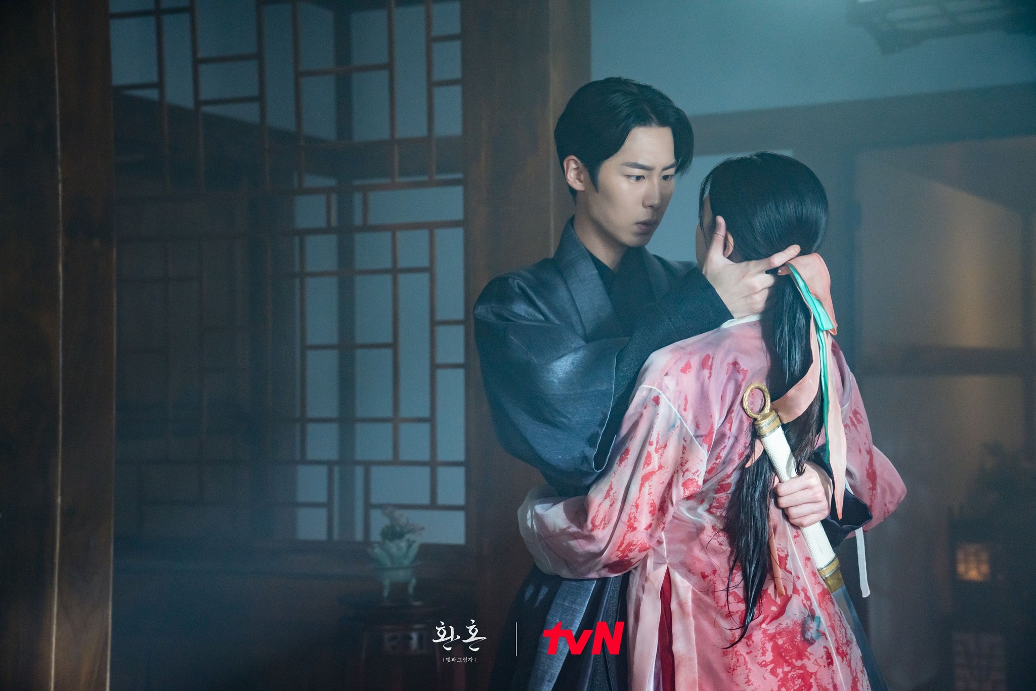 Amp Quot Alchemy Of Souls Stars Lee Jae Wook And Go Yoon Jung Have Viewers Hot Under The Collar With